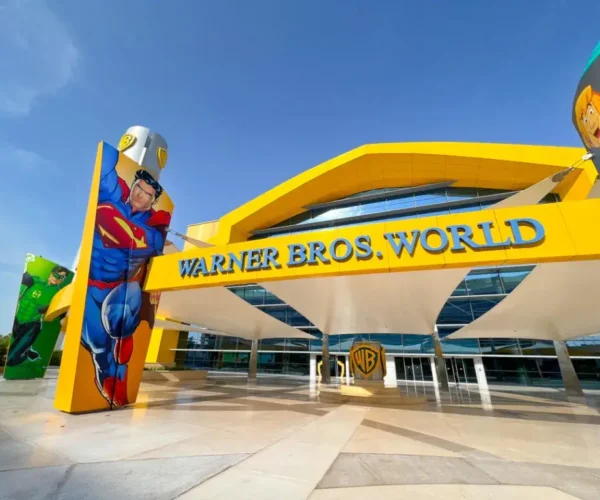 Warner Bros Day Pass-Abu Dhabi